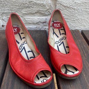 Red vintage leather wedges
